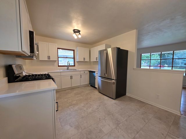 2905 Concordia Drive, Rockford, IL 61109