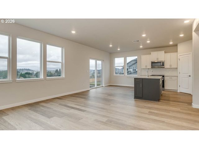 9200 Se Azalea St, Happy Valley, OR 97086