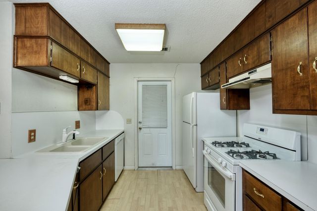 108 Fairlane DR, Round Rock, TX 78664