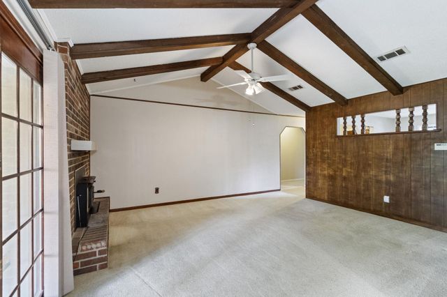 108 Fairlane DR, Round Rock, TX 78664