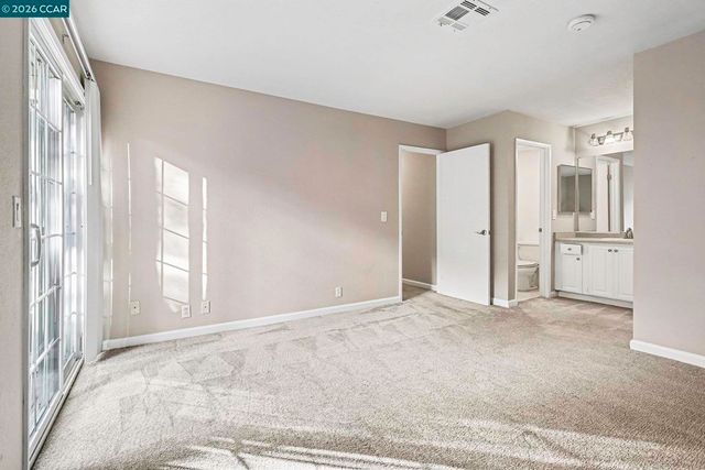 485 Canyon Oaks Dr J, Oakland, CA 94605