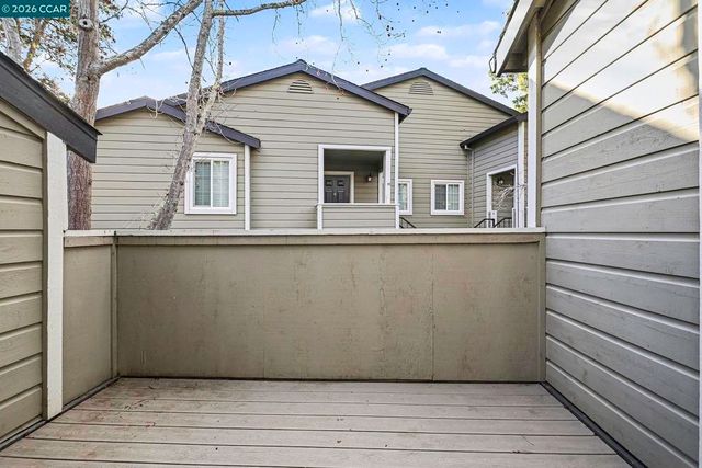 485 Canyon Oaks Dr J, Oakland, CA 94605