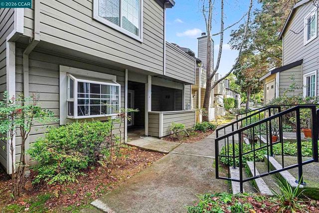 485 Canyon Oaks Dr J, Oakland, CA 94605