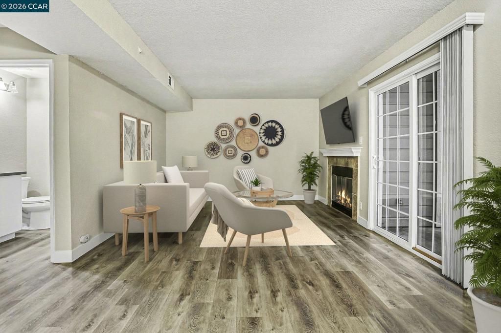 485 Canyon Oaks Dr J, Oakland, CA 94605