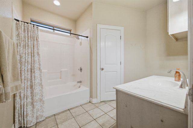 1837 Roadrunner Drive, Weatherford, TX 76088
