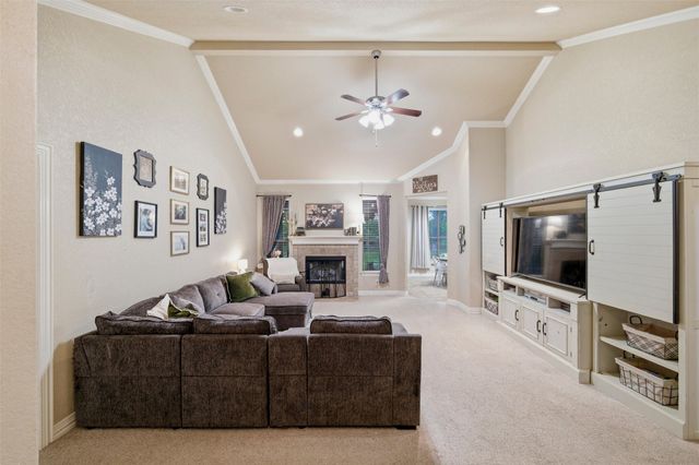 1837 Roadrunner Drive, Weatherford, TX 76088