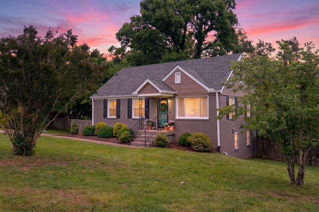 923 Shauna Dr, Nashville, TN 37214