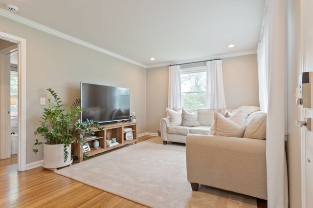 923 Shauna Dr, Nashville, TN 37214