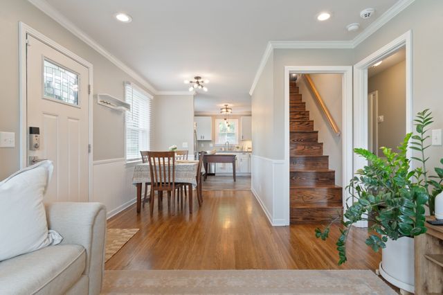 923 Shauna Dr, Nashville, TN 37214