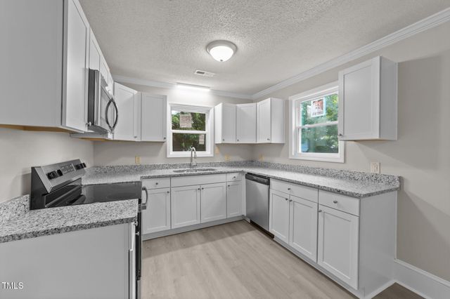 316 S Maple Avenue, Kenly, NC 27542