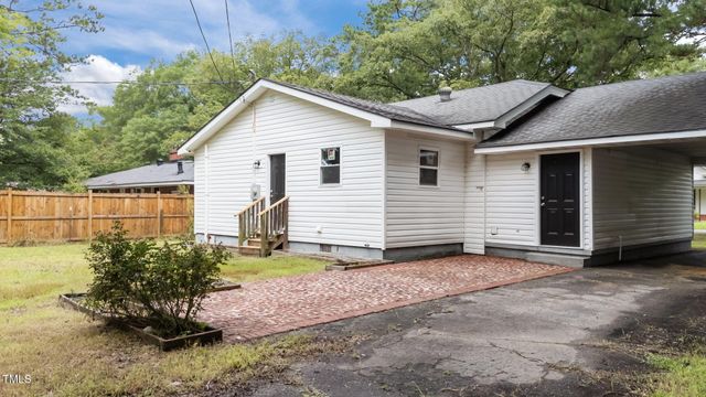 316 S Maple Avenue, Kenly, NC 27542