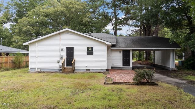 316 S Maple Avenue, Kenly, NC 27542