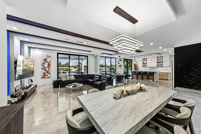 2581 NE 50th Street, Lighthouse Point, FL 33064