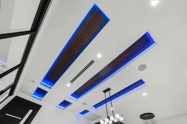 2581 NE 50th Street, Lighthouse Point, FL 33064