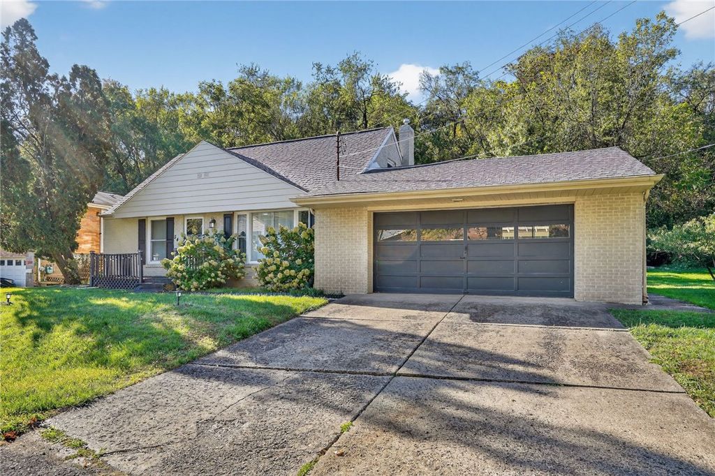 546 Roseland Ave, Ross Twp, PA 15214