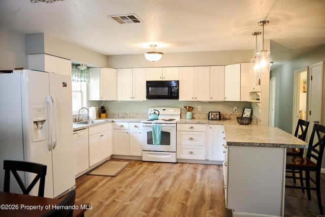 1817 S Casey Point, Homosassa, FL 34448