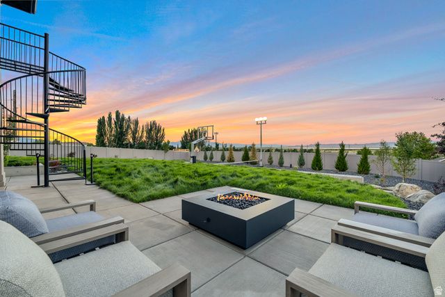 2145 N MAIN ST, Centerville, UT 84014