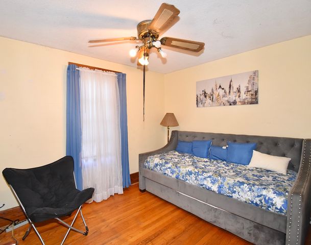 1245 Bay St, Springfield, MA 01109