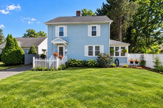 1245 Bay St, Springfield, MA 01109
