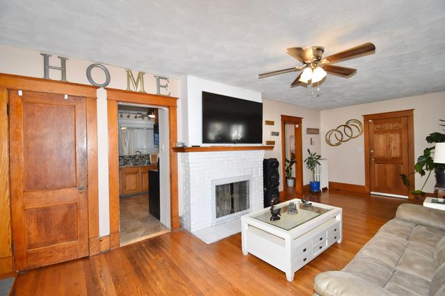 1245 Bay St, Springfield, MA 01109