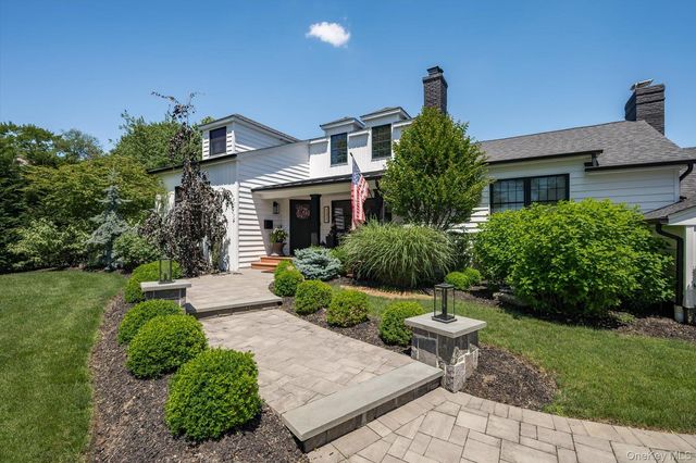 131 Fairview Road, Massapequa, NY 11758