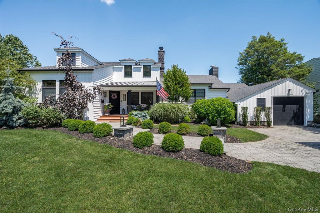 131 Fairview Road, Massapequa, NY 11758