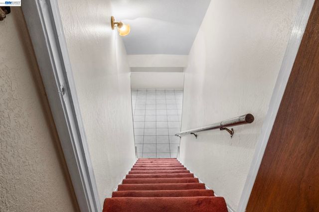 8445 Aster Ave, Oakland, CA 94605