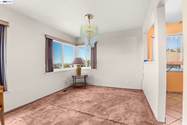 8445 Aster Ave, Oakland, CA 94605