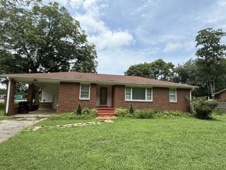 216 Cobb Rd, Tullahoma, TN 37388