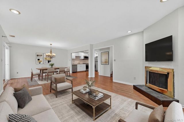 4 Aspen Court, Highland Mills, NY 10930