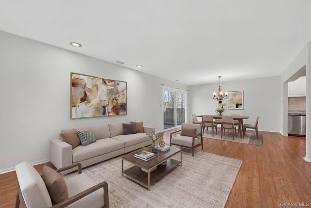 4 Aspen Court, Highland Mills, NY 10930