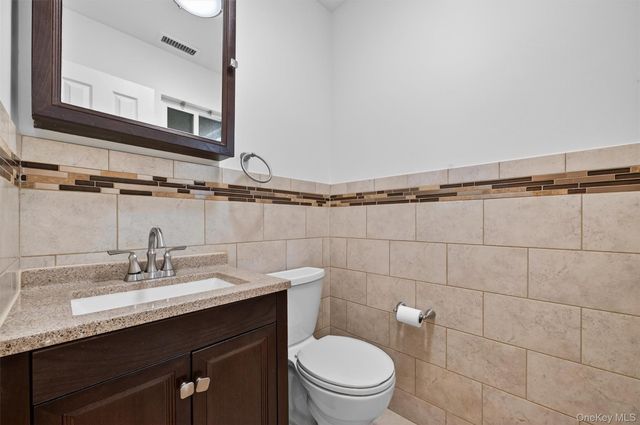 4 Aspen Court, Highland Mills, NY 10930