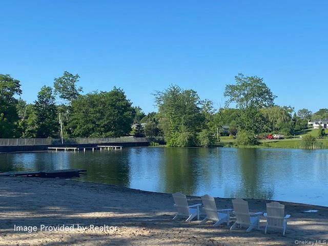 4 Aspen Court, Highland Mills, NY 10930