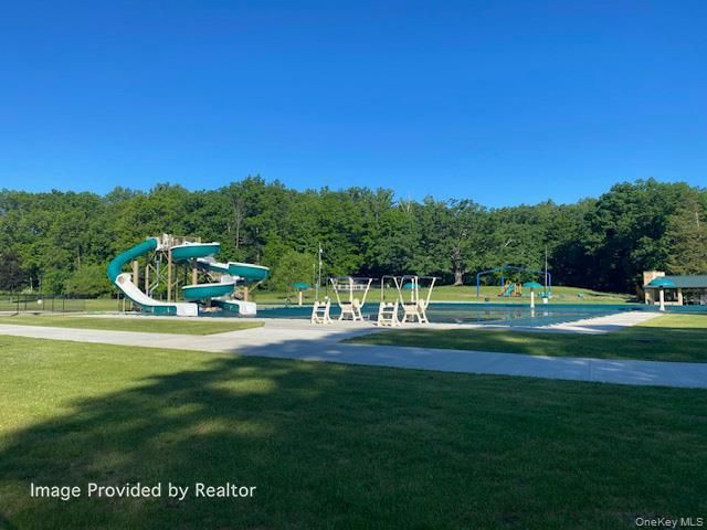 4 Aspen Court, Highland Mills, NY 10930