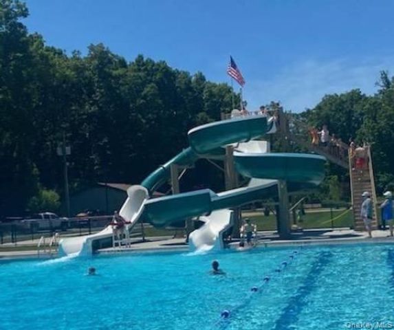 4 Aspen Court, Highland Mills, NY 10930