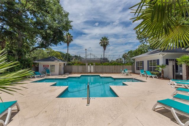 121 S Island Square Drive, St Simons Island, GA 31522