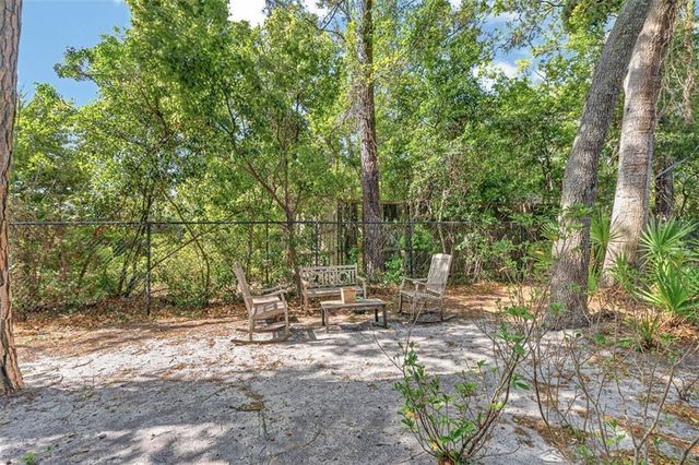 121 S Island Square Drive, St. Simons Island, GA 31522