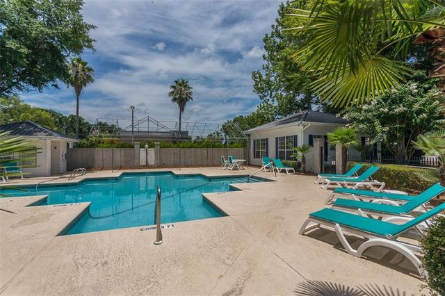 121 S Island Square Drive, St. Simons Island, GA 31522