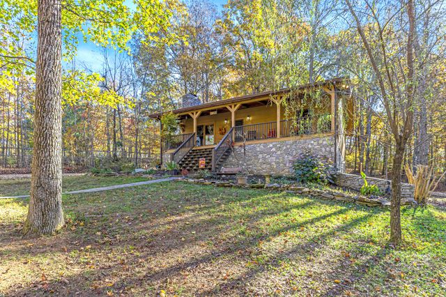 5833 Dewey Carr Rd, Bethpage, TN 37022