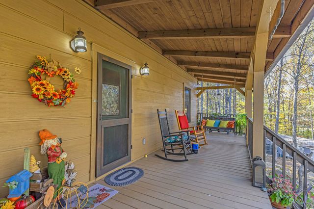 5833 Dewey Carr Rd, Bethpage, TN 37022