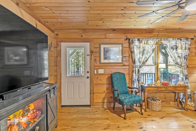 5833 Dewey Carr Rd, Bethpage, TN 37022