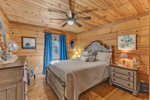 5833 Dewey Carr Rd, Bethpage, TN 37022