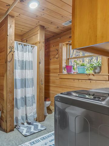 5833 Dewey Carr Rd, Bethpage, TN 37022