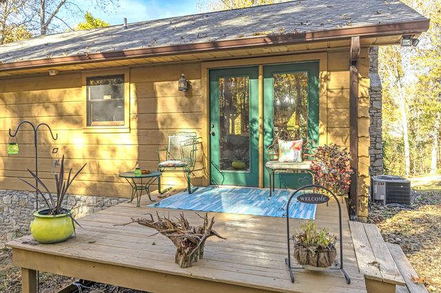 5833 Dewey Carr Rd, Bethpage, TN 37022