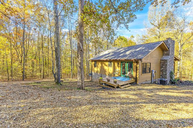 5833 Dewey Carr Rd, Bethpage, TN 37022