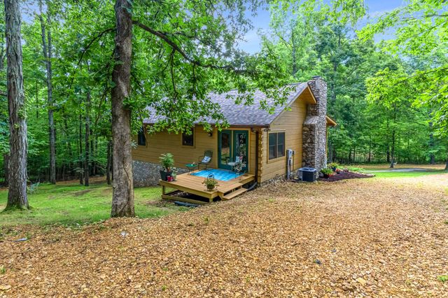 5833 Dewey Carr Rd, Bethpage, TN 37022
