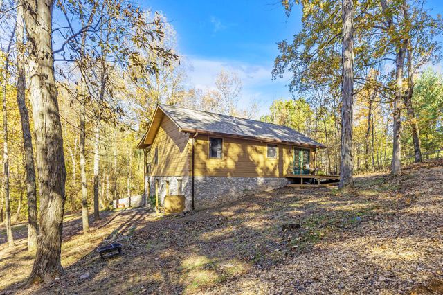 5833 Dewey Carr Rd, Bethpage, TN 37022
