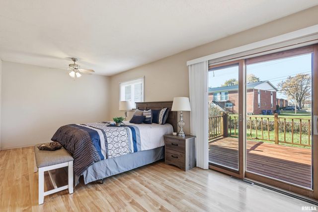 2846 MAGNOLIA Drive, Bettendorf, IA 52722