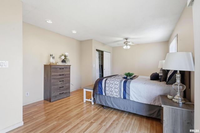 2846 MAGNOLIA Drive, Bettendorf, IA 52722