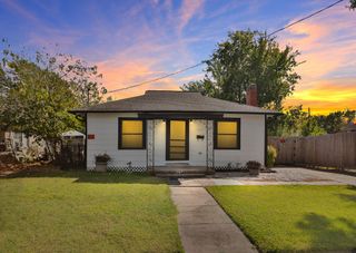 207 Cosmos Street, Houston, TX 77009